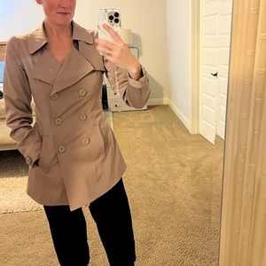Size XS Veritgo trench coat